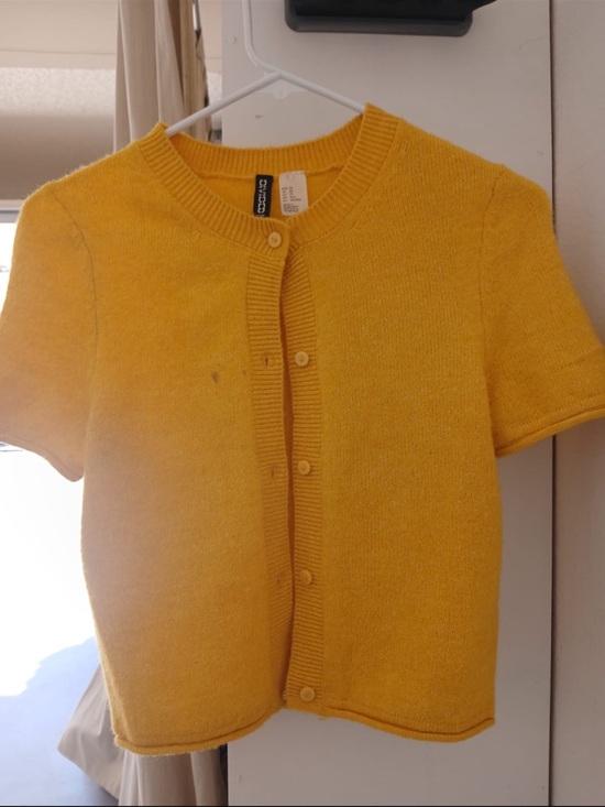 Gymboree Tops - Gymboree Short Sleeve Yellow Button Front Cardigan
